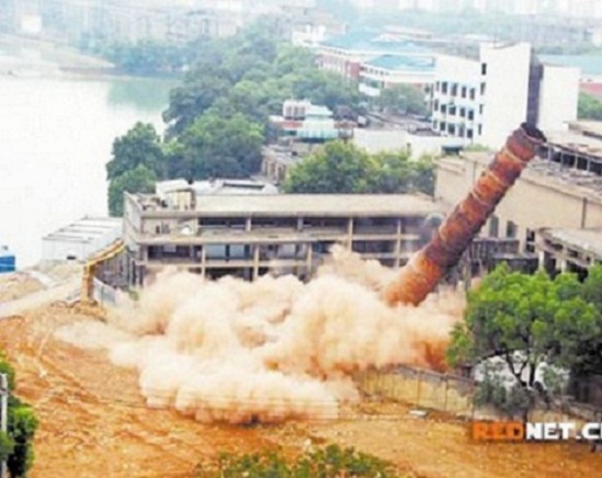 杭州煙囪爆破拆除 技術高超 準確快捷