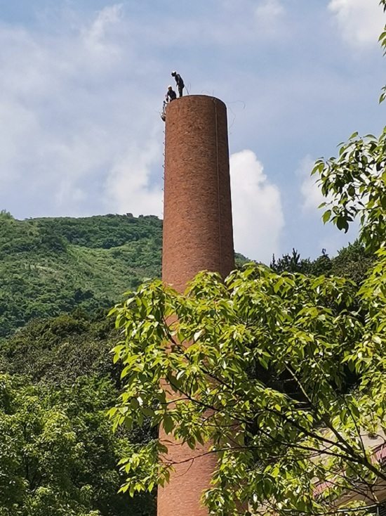 煙囪人工拆除采用哪些工藝？