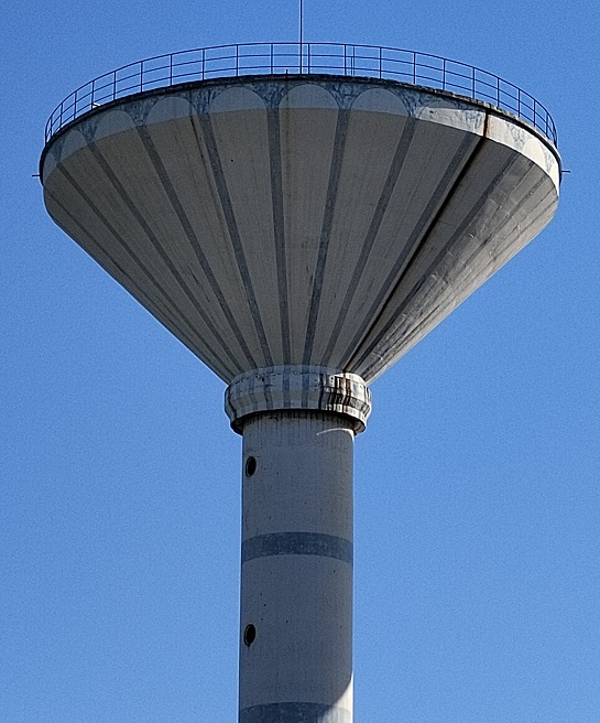 水塔拆除公司——專業(yè)安全拆除，讓風險無處遁形