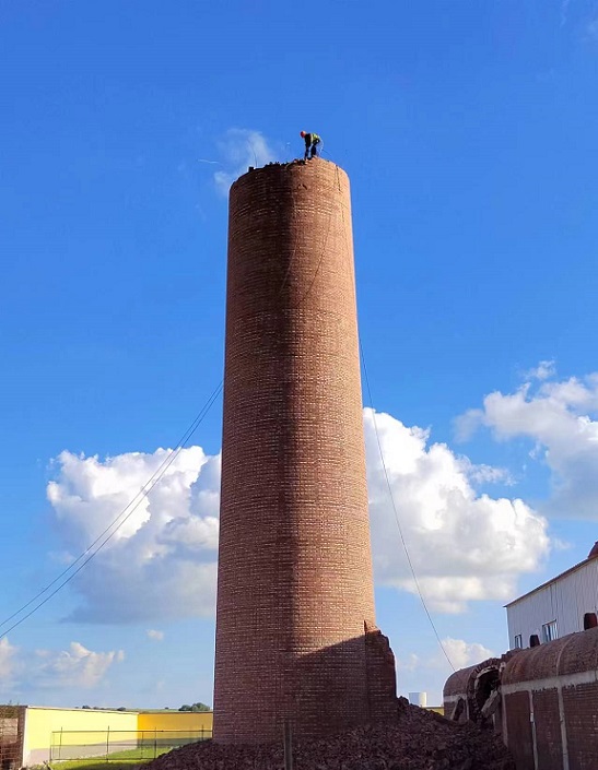 煙囪拆除公司:安全第一,預防為主